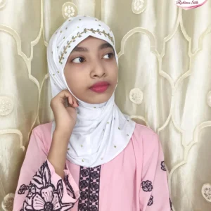 সাদা কিডস স্টোন ওয়ার্ক রেডি হিজাব KH14