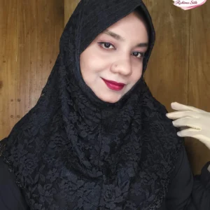 কালো শর্ট নেট রেডি হিজাব N22