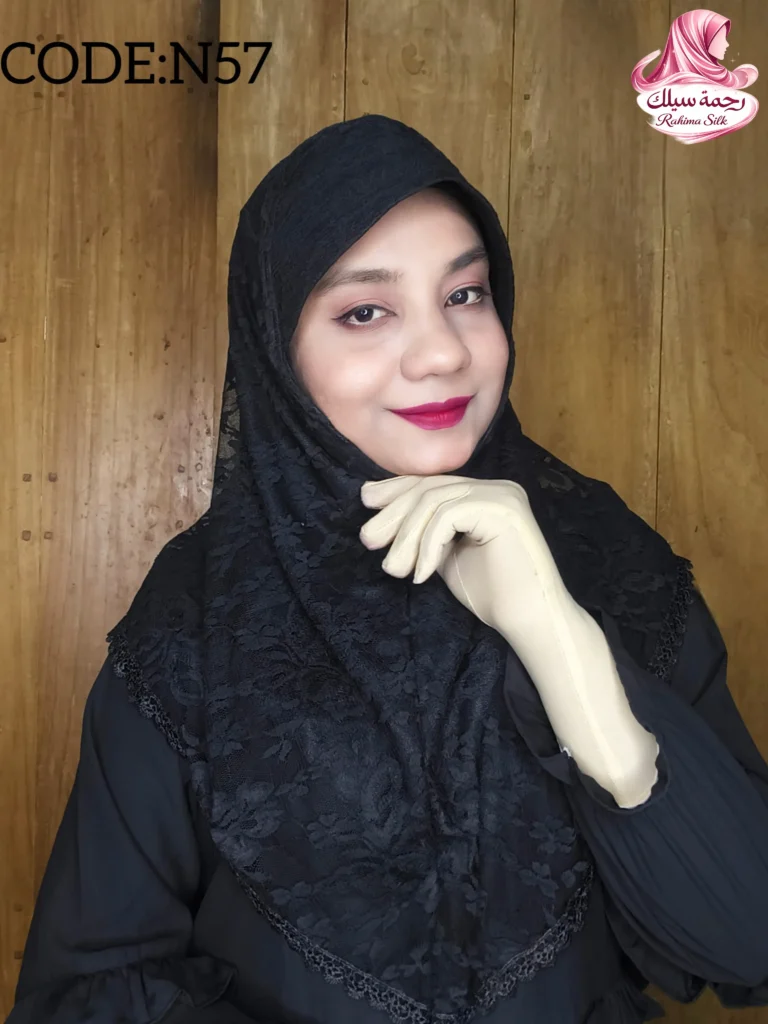 কালো শর্ট নেট রেডি হিজাব N57