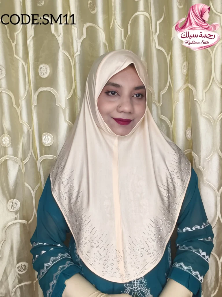 ক্রিম রেইনস্টোন ওয়ার্ক হিজাব SM11