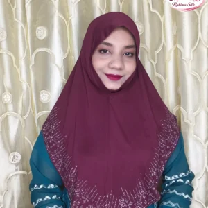 গাঢ় মেরুন রেইনস্টোন ওয়ার্ক হিজাব SM38